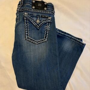 Miss Me Easy Capris Size 29